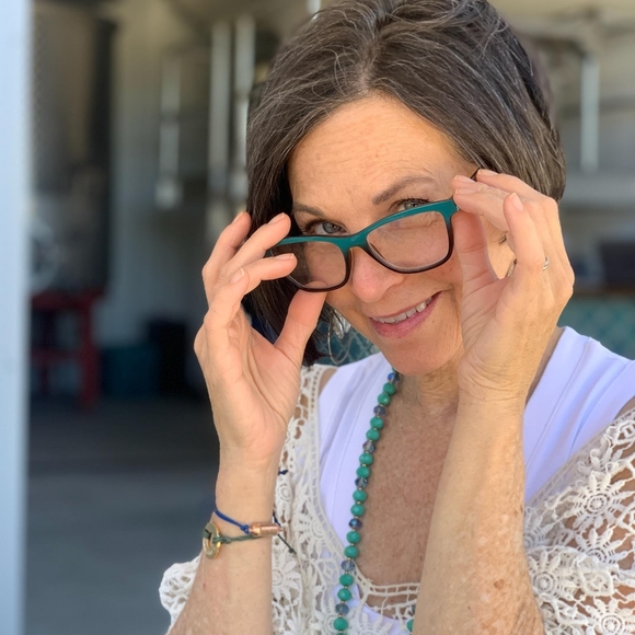 Meet your Posher, Leah - Picture 5 of 5